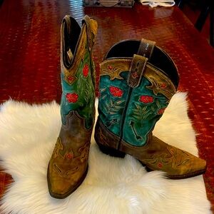 Laredo Women Miss Kate Floral Tooled Inlay Snip Toe Dress Boots Size 9.0